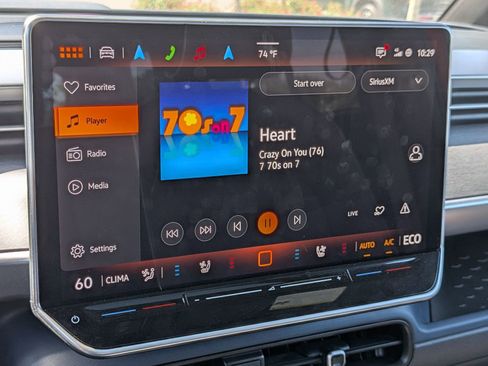 Used 2025 Volkswagen ID. Buzz Pro S Plus image 21