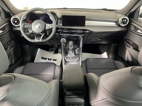 Used 2026 Alfa Romeo Tonale w/ Black Premium Package AWD/4WD image 8