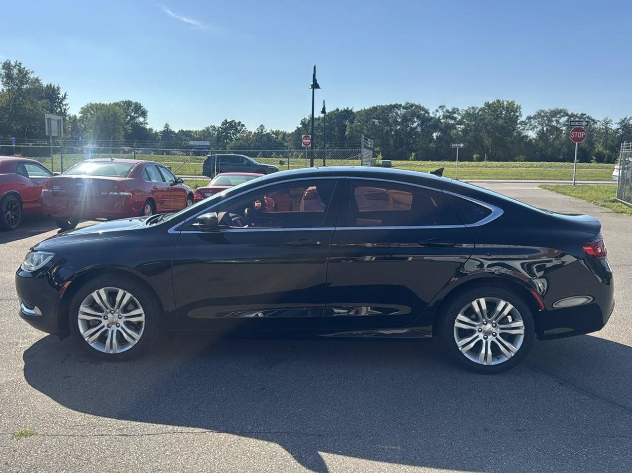 Used 2016 Chrysler 200 Limited w/ Anniversary Edition FWD image 8