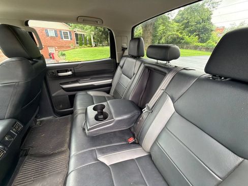 Used 2018 Toyota Tundra Limited w/ Limited Premium Package AWD/4WD image 32