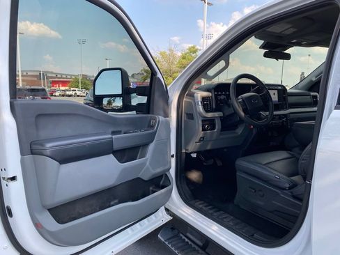 Used 2024 Ford F250 XLT AWD/4WD image 10
