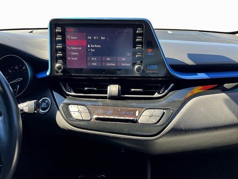 Used 2019 Toyota C-HR XLE image 6