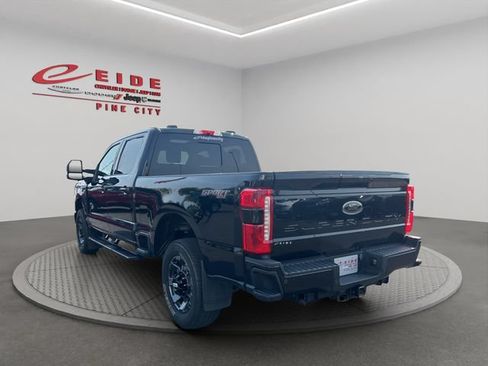 Used 2023 Ford F250 Lariat w/ Lariat Ultimate Package AWD/4WD image 7