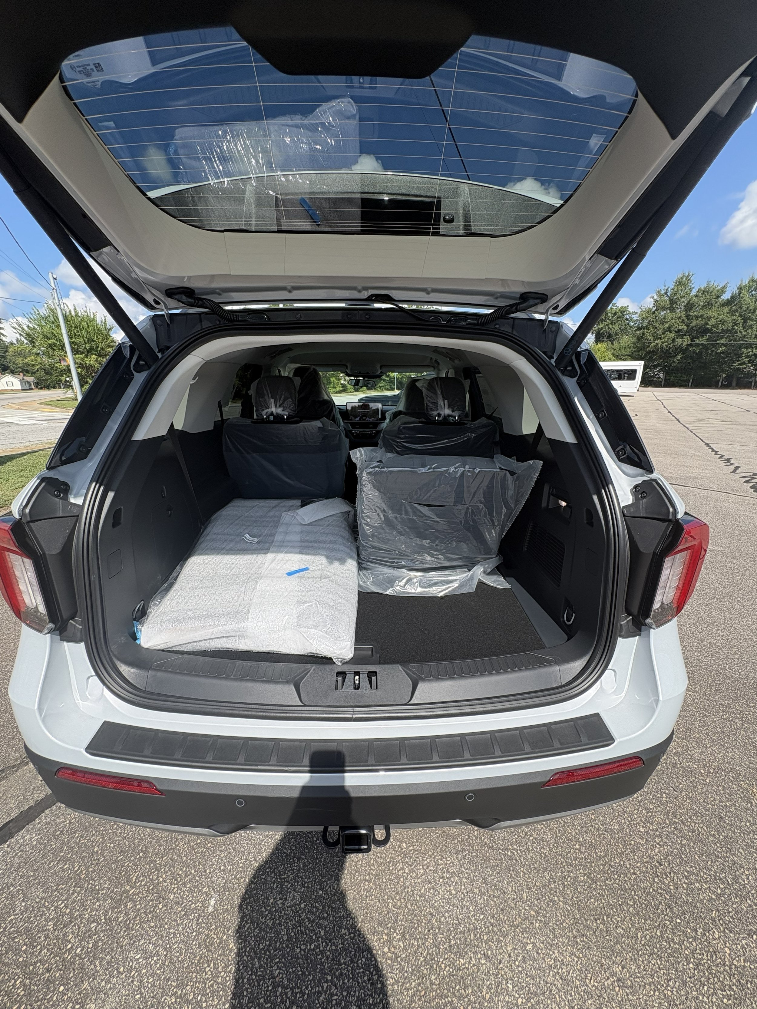 New 2026 Ford Explorer Active w/ Active Comfort Package RWD image 6