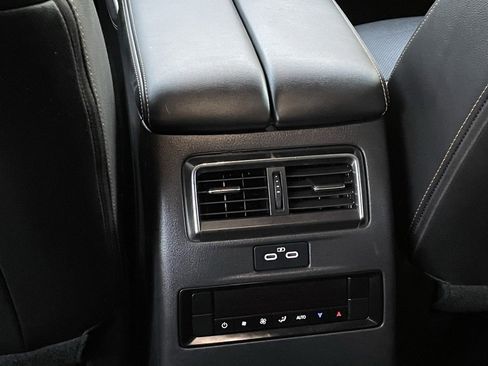 Used 2024 MAZDA CX-90 3.3 Turbo w/ Preferred Plus image 24