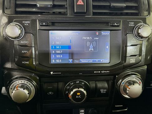 Used 2018 Toyota 4Runner TRD Off-Road image 17