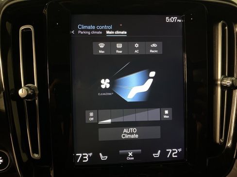 Used 2019 Volvo XC40 T5 Momentum image 21