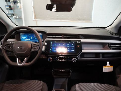 New 2027 Chevrolet Bolt LT w/ Comfort Package FWD image 17