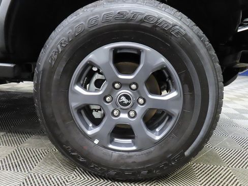 Used 2021 Ford Bronco Black Diamond image 8