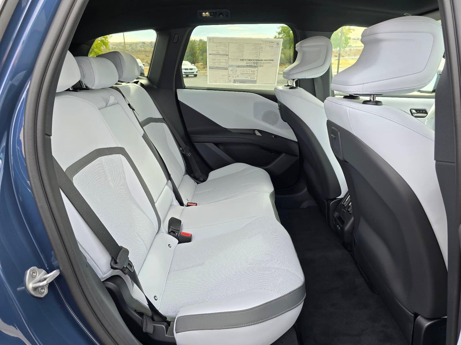 New 2027 BMW iX3 50 xDrive w/ M Sport Professional Package AWD/4WD image 12