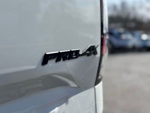 Used 2024 Nissan Frontier PRO-4X w/ Technology Package image 20