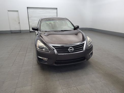 Used 2014 Nissan Altima 2.5 S w/ Display Audio Package image 14