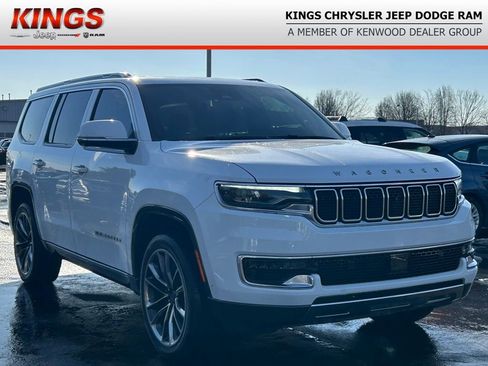 Used 2022 Jeep Wagoneer Series III w/ Premium Group I image 1