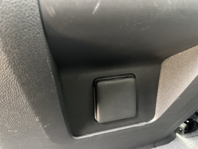 Used 2023 GMC Yukon AT4 AWD/4WD image 41