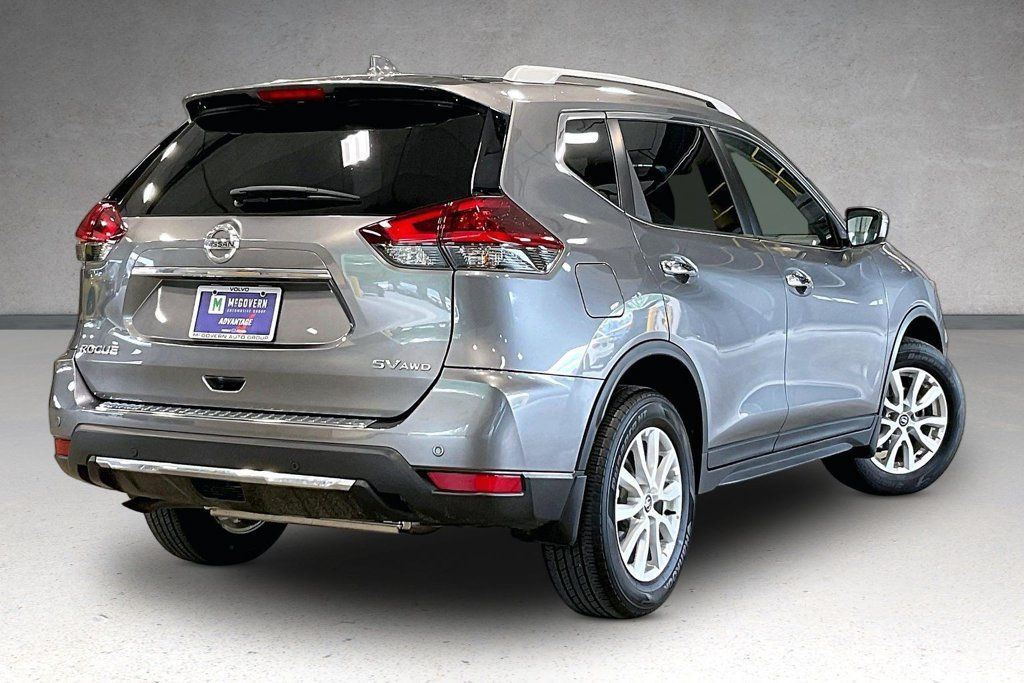Used 2019 Nissan Rogue SV AWD/4WD image 7