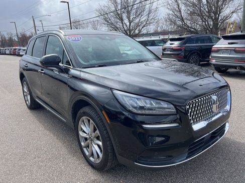 Used 2022 Lincoln Corsair Standard w/ Premium Package image 4