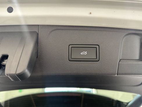New 2026 Volkswagen Atlas Peak Edition AWD/4WD image 13