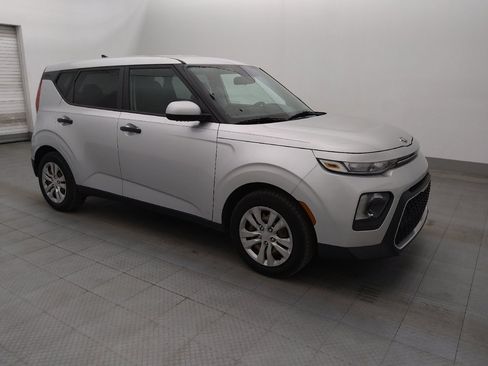 Used 2020 Kia Soul LX FWD image 11