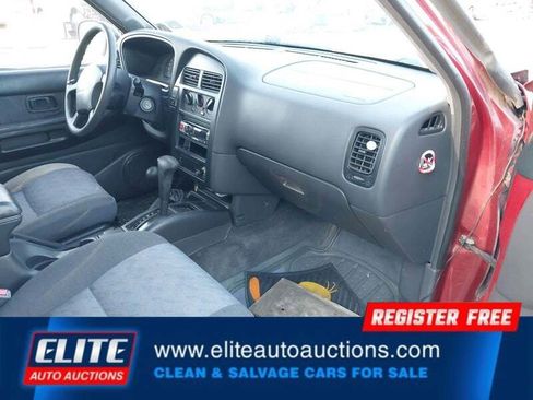 Used 1997 Nissan Pathfinder 4WD image 10