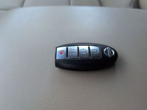 Used 2015 Nissan Armada Platinum w/ 2nd Row Captain Seat Package RWD image 34