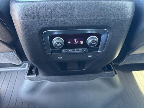 Used 2021 Chevrolet Tahoe Z71 AWD/4WD image 13