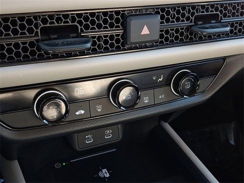 Certified 2026 Honda HR-V LX image 15