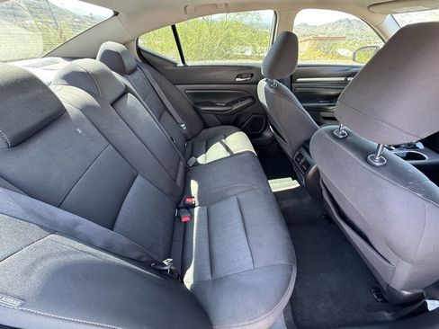 Used 2019 Nissan Altima 2.5 SV image 10