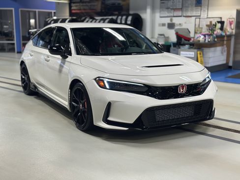 New 2026 Honda Civic Type R image 3