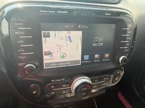 Used 2017 Kia Soul ! w/ Tech Package FWD image 29