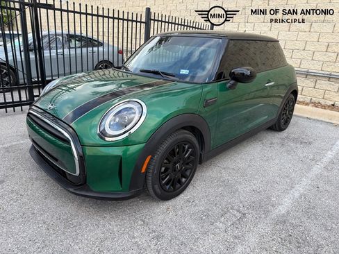 Used 2024 MINI Cooper 2-Door Hardtop FWD image 1