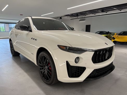 Used 2019 Maserati Levante S GranSport AWD/4WD image 6