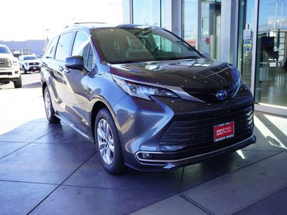 New 2025 Toyota Sienna Limited