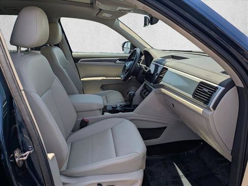 Used 2022 Volkswagen Atlas SEL R-Line AWD/4WD image 23