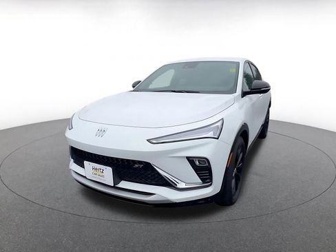 Used 2025 Buick Envista Sport Touring image 7