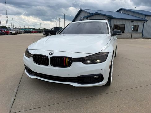 Used 2016 BMW 328i Sedan RWD image 3