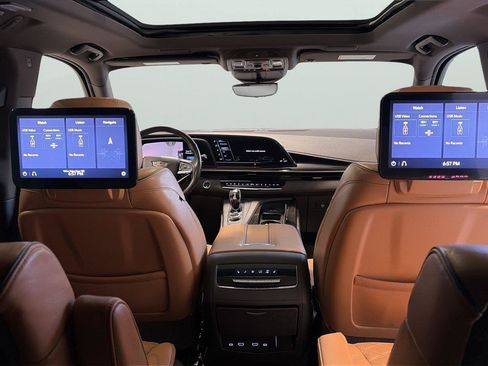 Used 2021 Cadillac Escalade ESV Sport w/ Driver Assist Tech Package AWD/4WD image 27