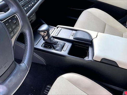 Used 2022 Lexus ES 350 w/ Premium Package image 17