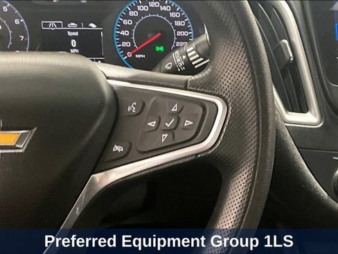 Used 2022 Chevrolet Malibu LS FWD image 16