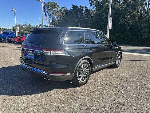 Used 2021 Lincoln Aviator 2WD w/ Class IV Trailer Tow Package image 16