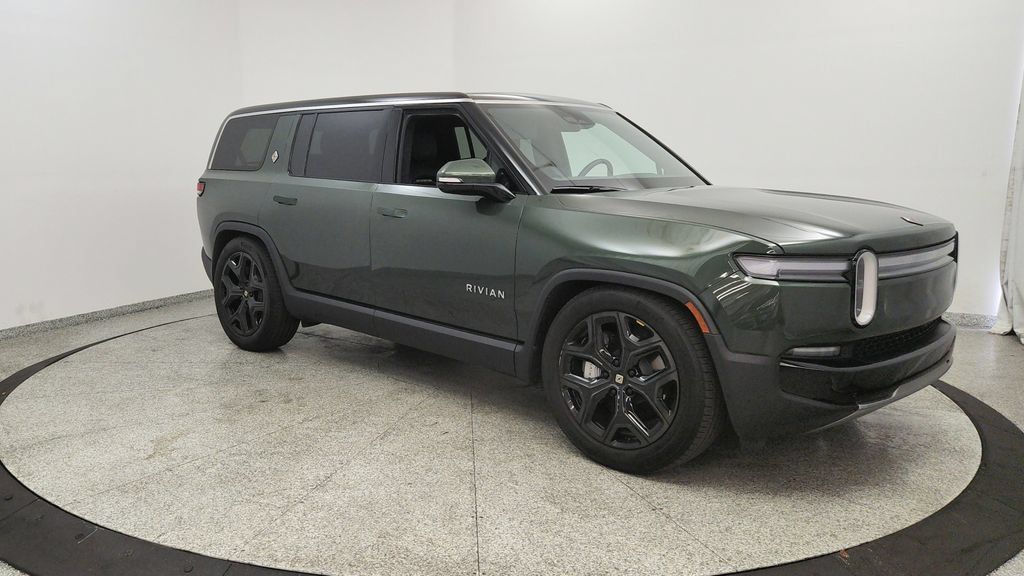 Used 2025 Rivian R1S Adventure Dual AWD/4WD image 7