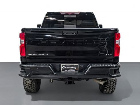 Used 2020 Chevrolet Silverado 2500 LTZ w/ LTZ Plus Package image 8