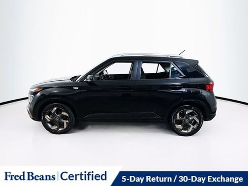 Certified 2023 Hyundai Venue SEL FWD image 8