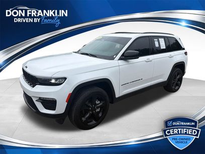 Used 2025 Jeep Grand Cherokee Limited w/ Black Appearance Package