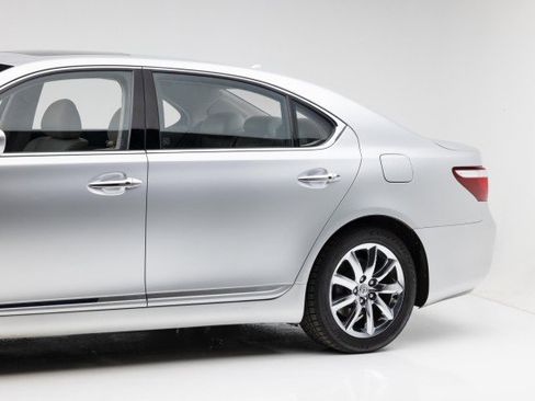 Used 2007 Lexus LS 460 L image 29
