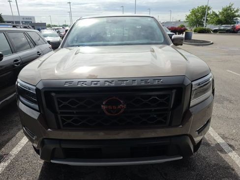 Used 2023 Nissan Frontier PRO-4X w/ Pro Convenience Package AWD/4WD image 5