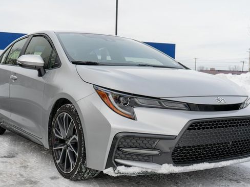 Used 2022 Toyota Corolla SE image 4