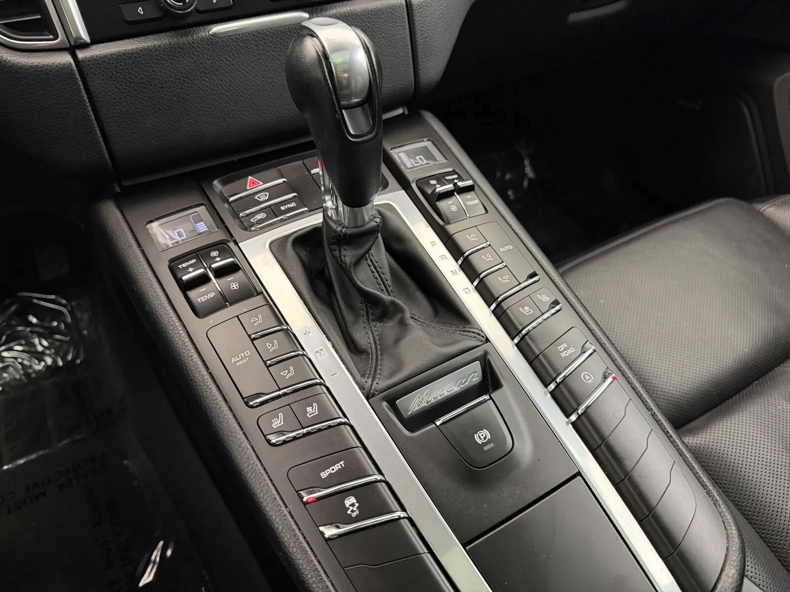 Used 2016 Porsche Macan S AWD/4WD image 17