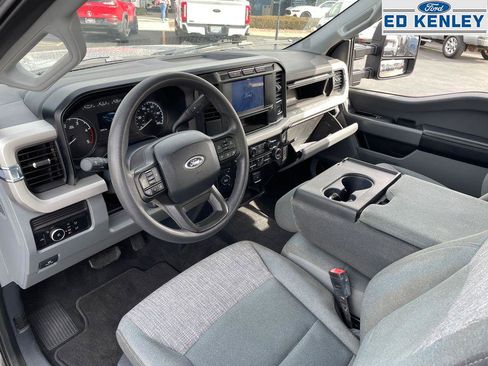 Used 2024 Ford F250 XLT image 4
