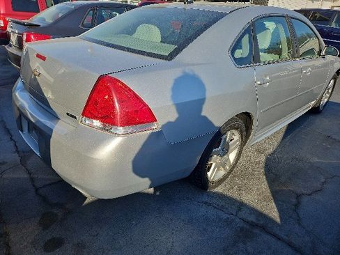 Used 2015 Chevrolet Impala LT w/ LT Sunroof Package image 2