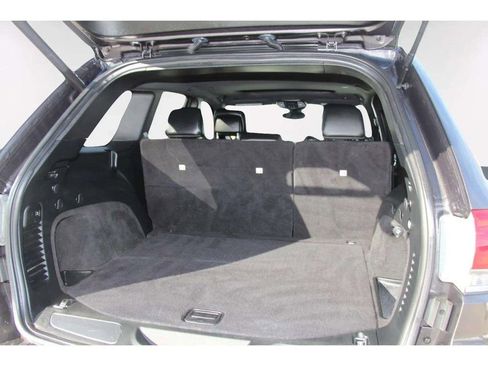 Used 2018 Jeep Grand Cherokee Limited image 26